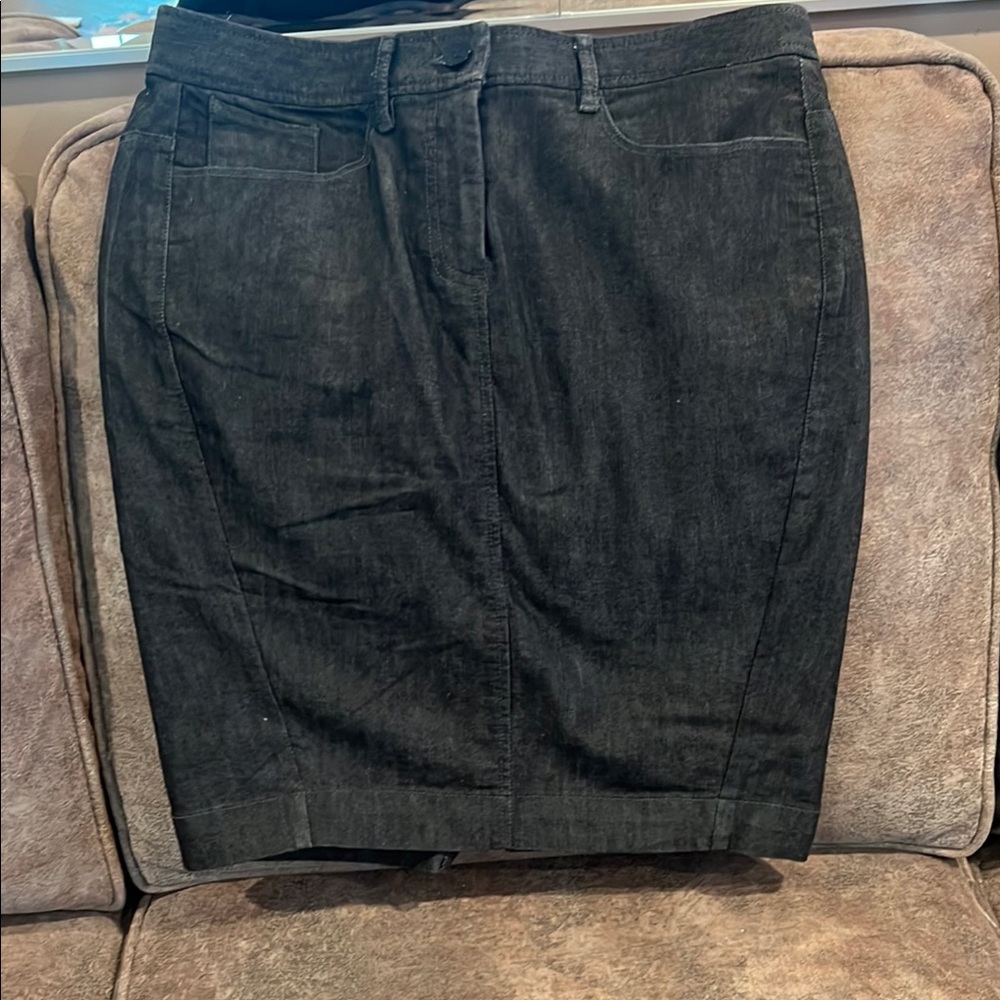 Kenneth Cole Reaction Black jean Pencil Skirt Knee-Length Work